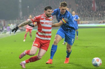 2-1大冷门,德甲第18掀翻德甲第8,5分钟连扳2球+95分钟绝杀