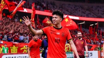 19岁国足新星登陆德乙,半年冲德甲,复刻传奇?